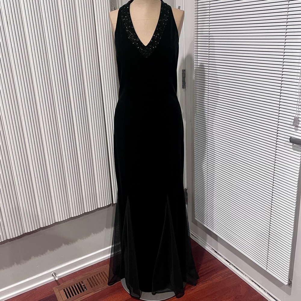 Eliza J Gorgeous Black Velvet Maxi Dress Gown with Beaded Neckline Size 8
